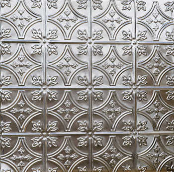 A metal backsplash, a great alternative.