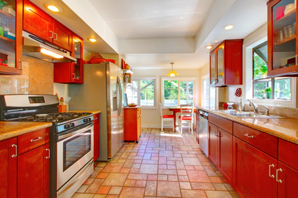 kitchen soffit with recessed lights, soffit light shining on cabinet